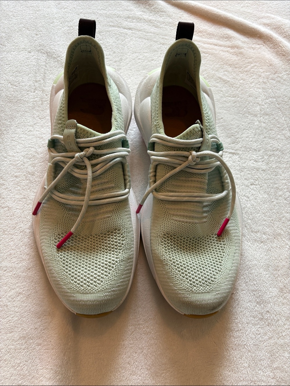 SOREL LIGHTWEIGHT KNIT SNEAKERS IN PALE GREEN